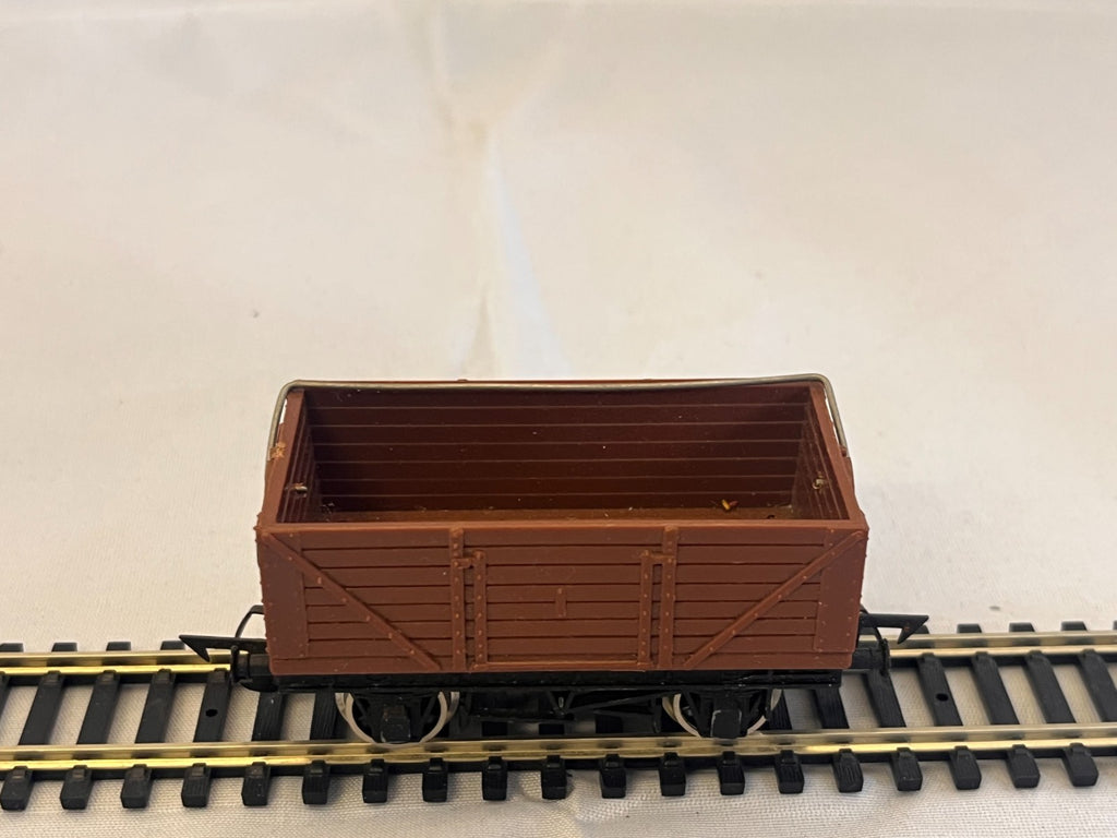Trix 7 Plank Wagon Brown