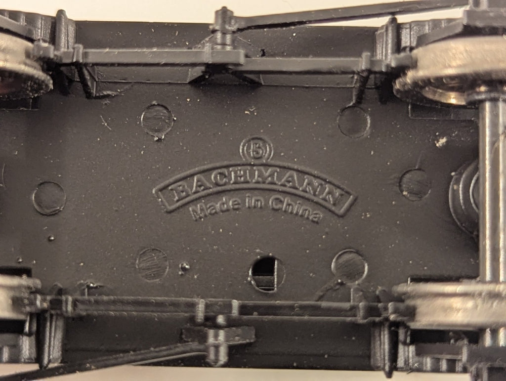 Bachmann OO Gauge 14 Ton Tank Wagon Bitumuls Goods Wagon 12 Bitumuls