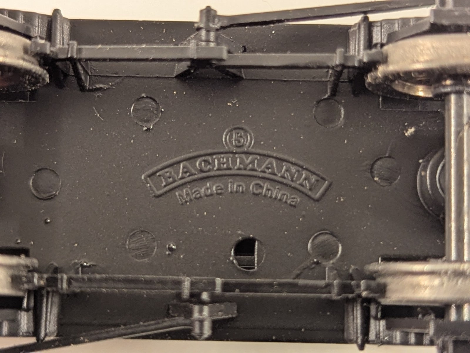 Bachmann OO Gauge 14 Ton Tank Wagon Bitumuls Goods Wagon 12 Bitumuls