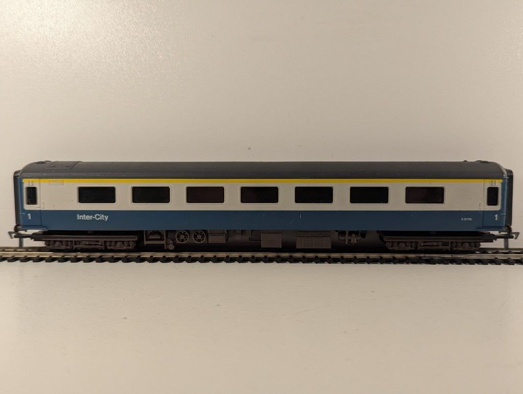 Airfix GMR 54201-8 BR Mk2D First Open Coach E3170 Blue & Grey OO Gauge