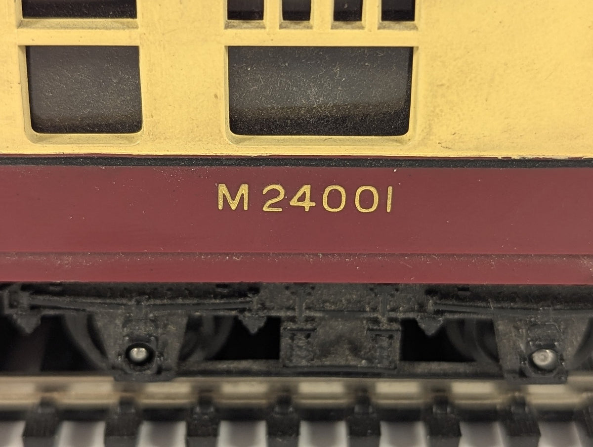 Tri-ang OO Gauge BR Mk1 Composite Coach Passenger Coach M24001