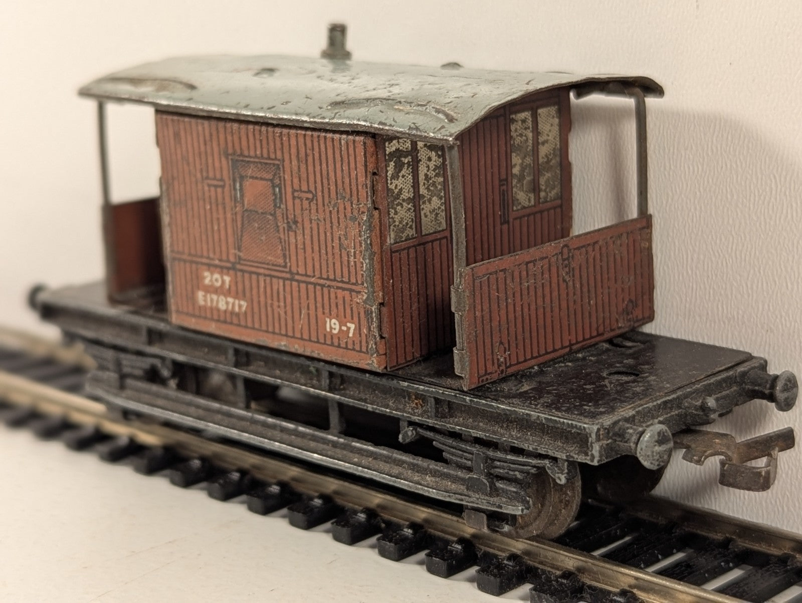 Hornby Dublo BR 20 Ton Goods Brake Van OO Gauge
