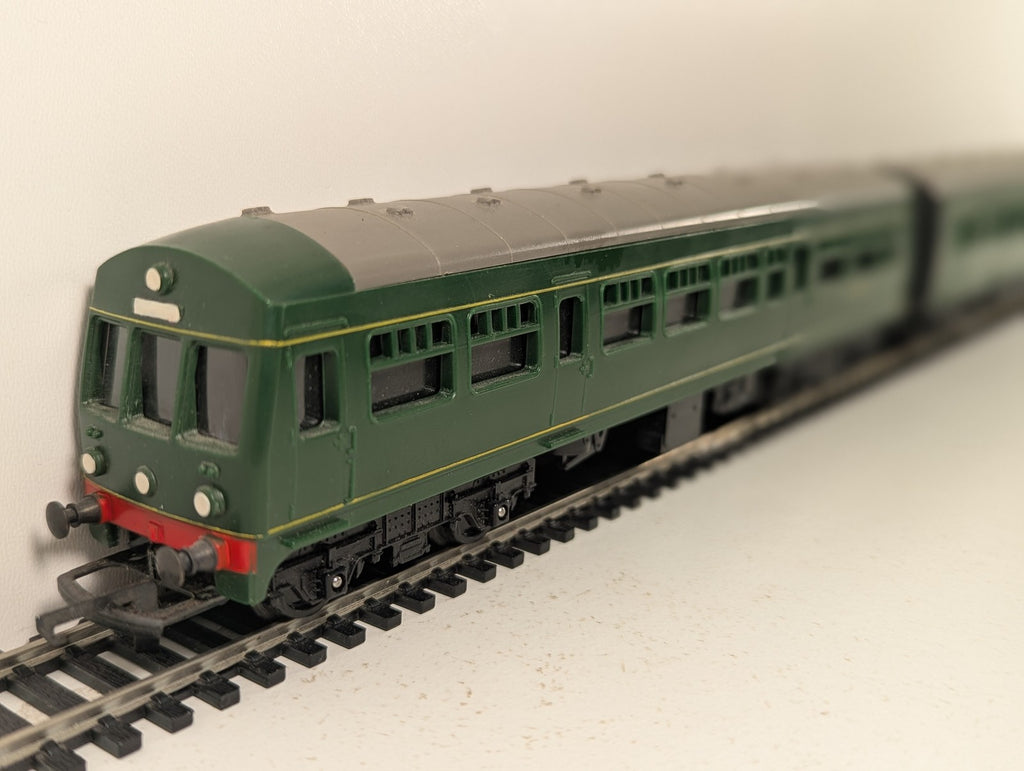 Tri-ang OO Gauge Class 101 Metro-Cammell 2-Car DMU Diesel Multiple Unit