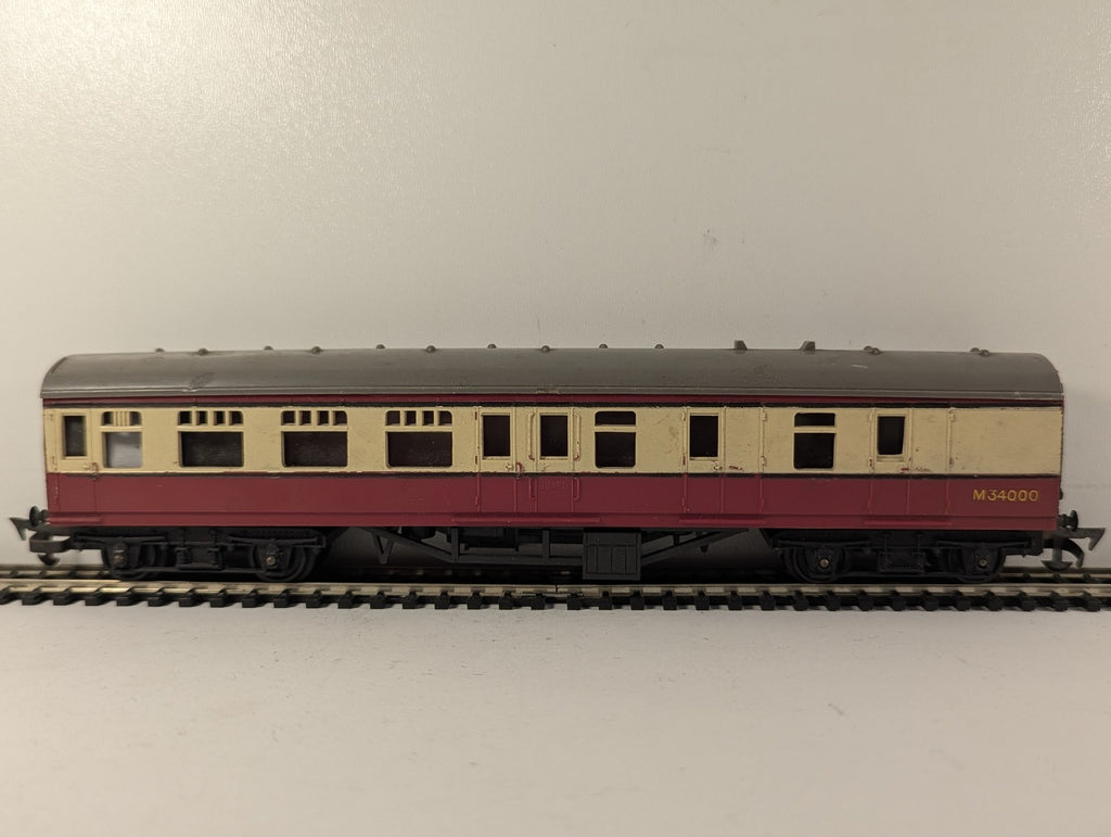 Tri-ang OO Gauge BR Mk1 Brake Second Coach Passenger Coach M34000