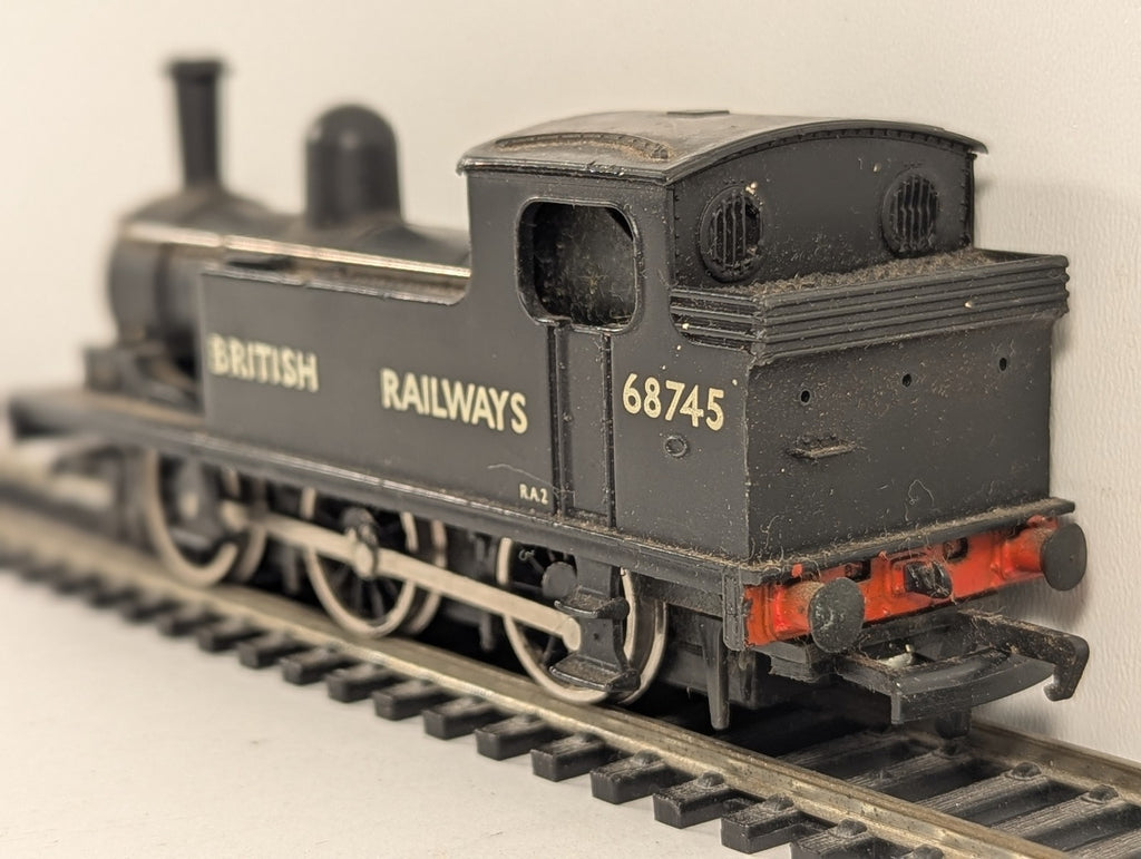 Mainline OO Gauge Class J72 0-6-0T Steam Locomotive 68745 British Railways Black
