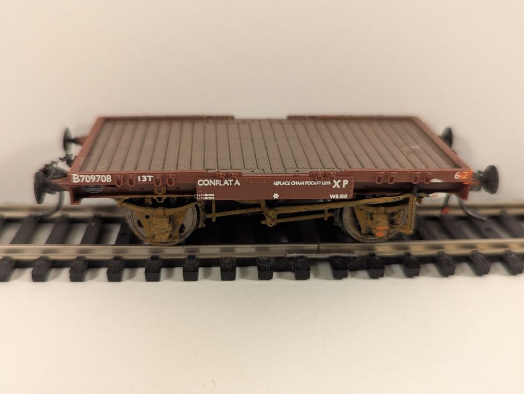 Bachmann Branchline 37-982 “Conflat A” Wagon – BR Bauxite – No. B705490 – Kadee