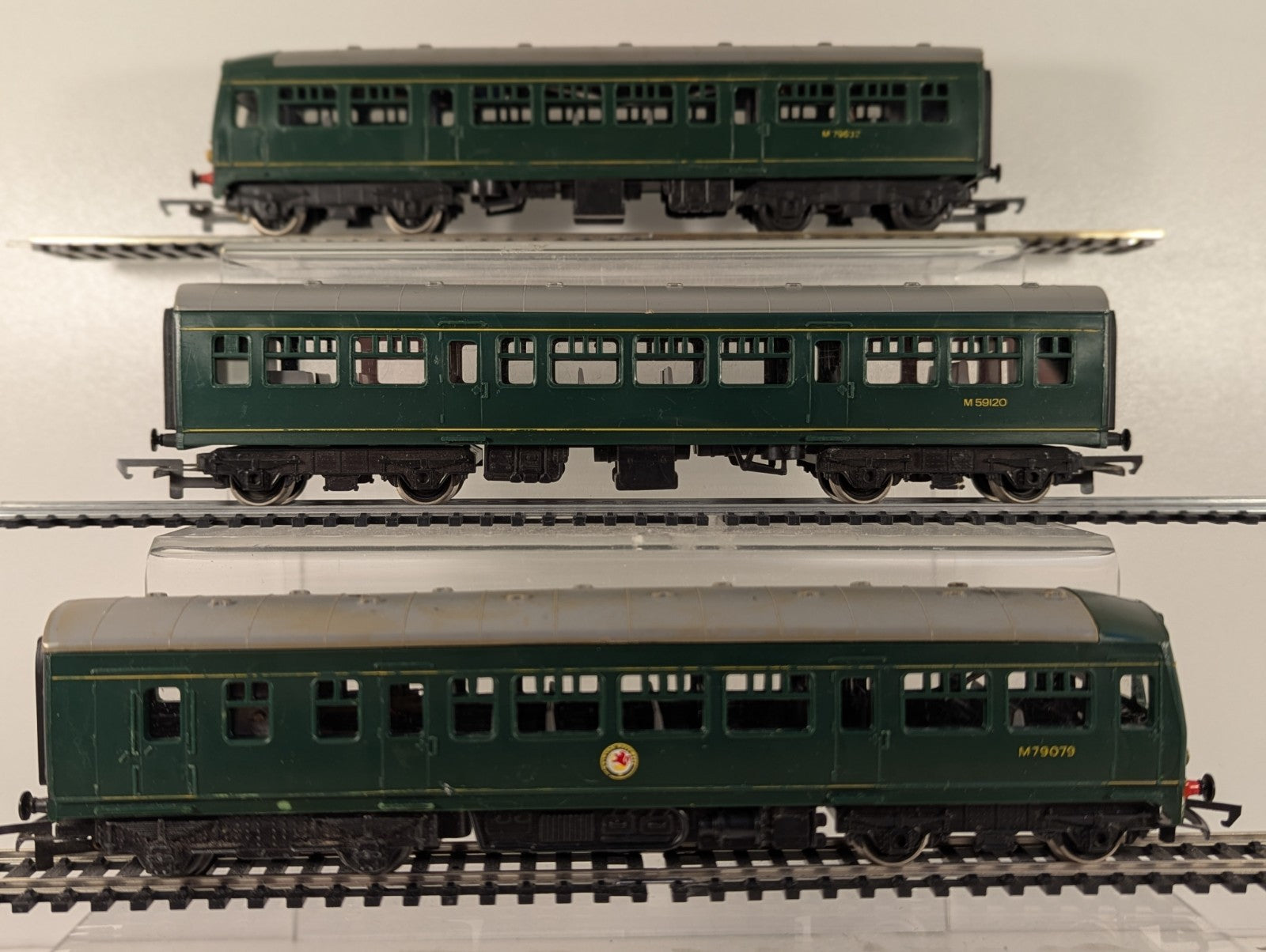 Tri-ang Hornby Met-Camm Lightweight Diesel Multiple Unit Set BR Green