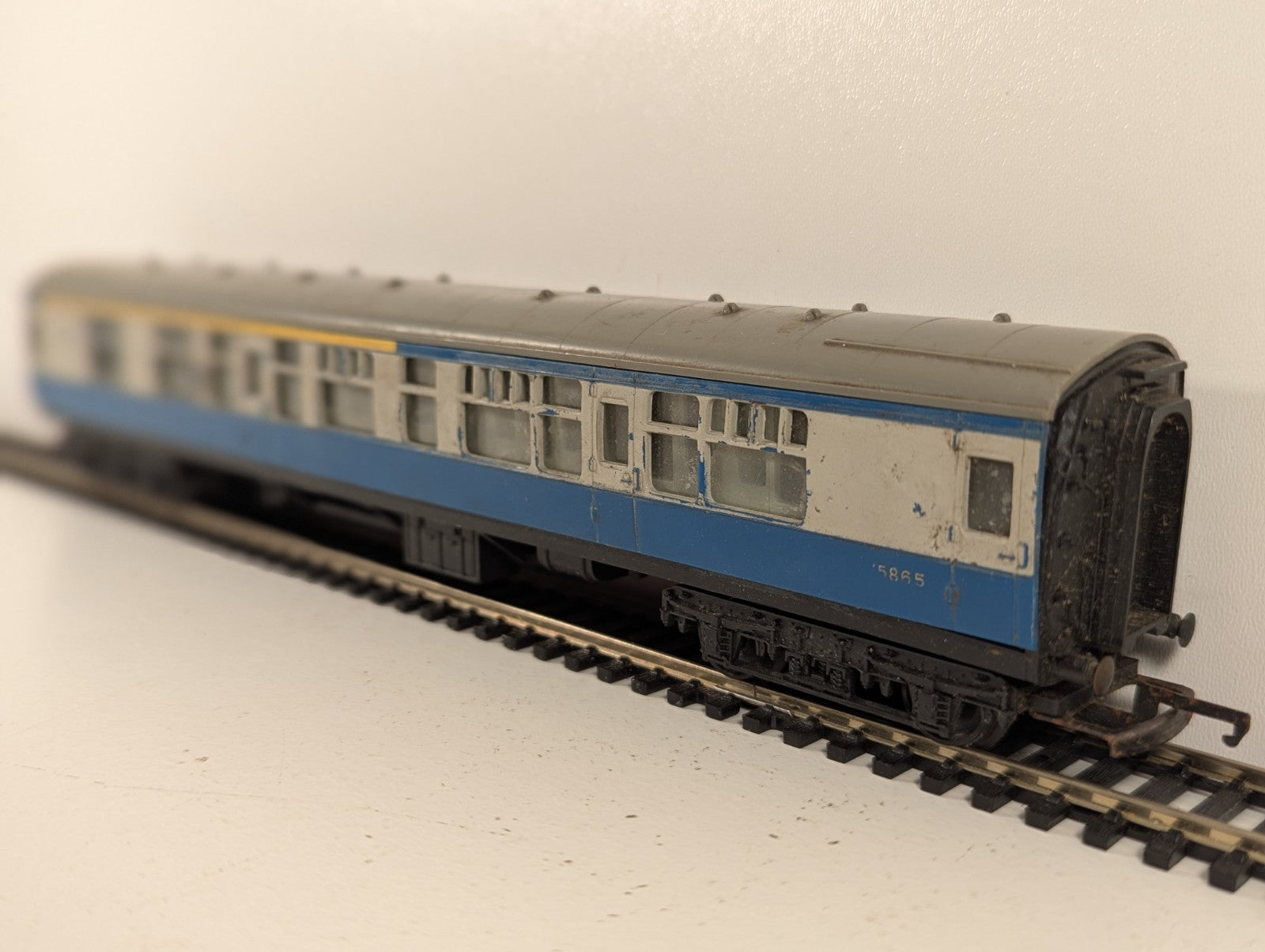 Tri-ang R727 OO Gauge BR Mk1 Composite 1st Class Coach