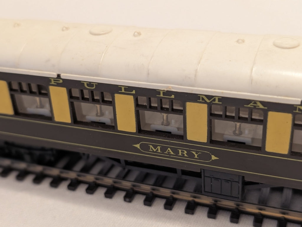 Tri-ang R228 OO Gauge Pullman Parlour Coach “Mary”