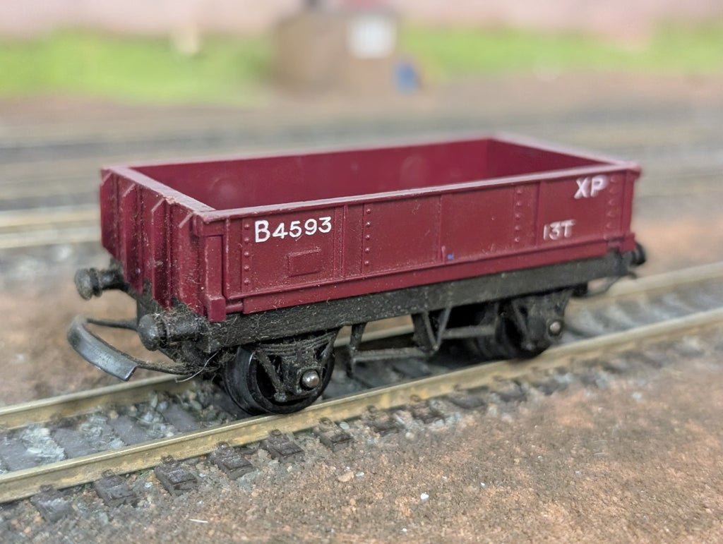 Hornby R113 OO Gauge BR Drop Side Wagon B4593