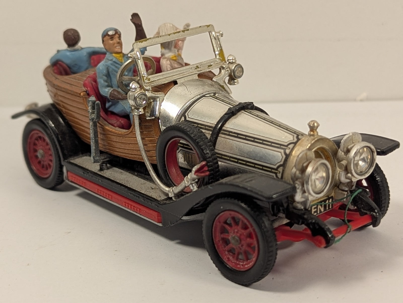 Corgi Toys 266 Chitty Chitty Bang Bang 1:43 Scale