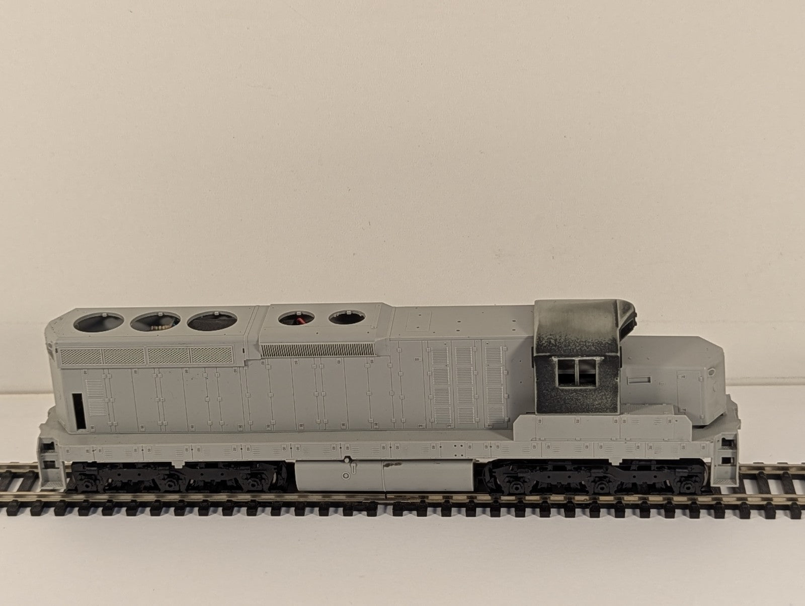 Atlas Master Series HO Gauge SD24 Diesel Locomotive DCC Sound Fitted - Boxed