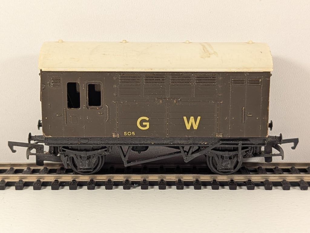 Tri-ang / Hornby R.123 OO Gauge GWR Horse Box