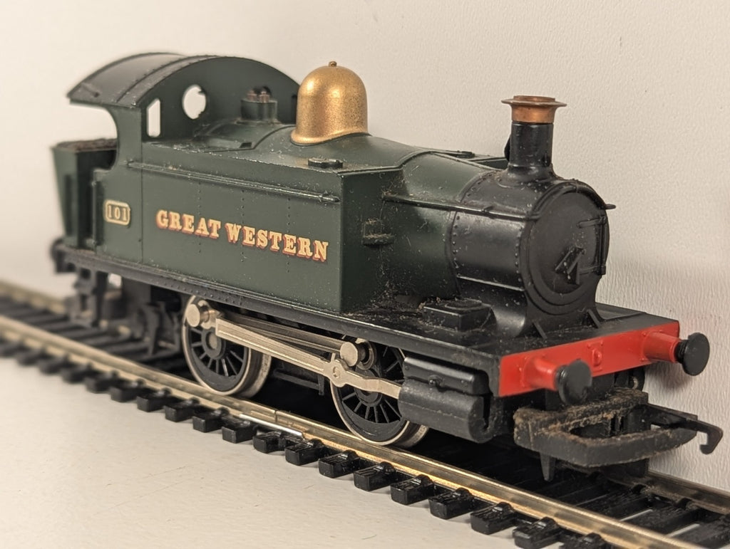 Hornby R077 GWR Holden Class 101 0-4-0T Tank Locomotive OO Gauge