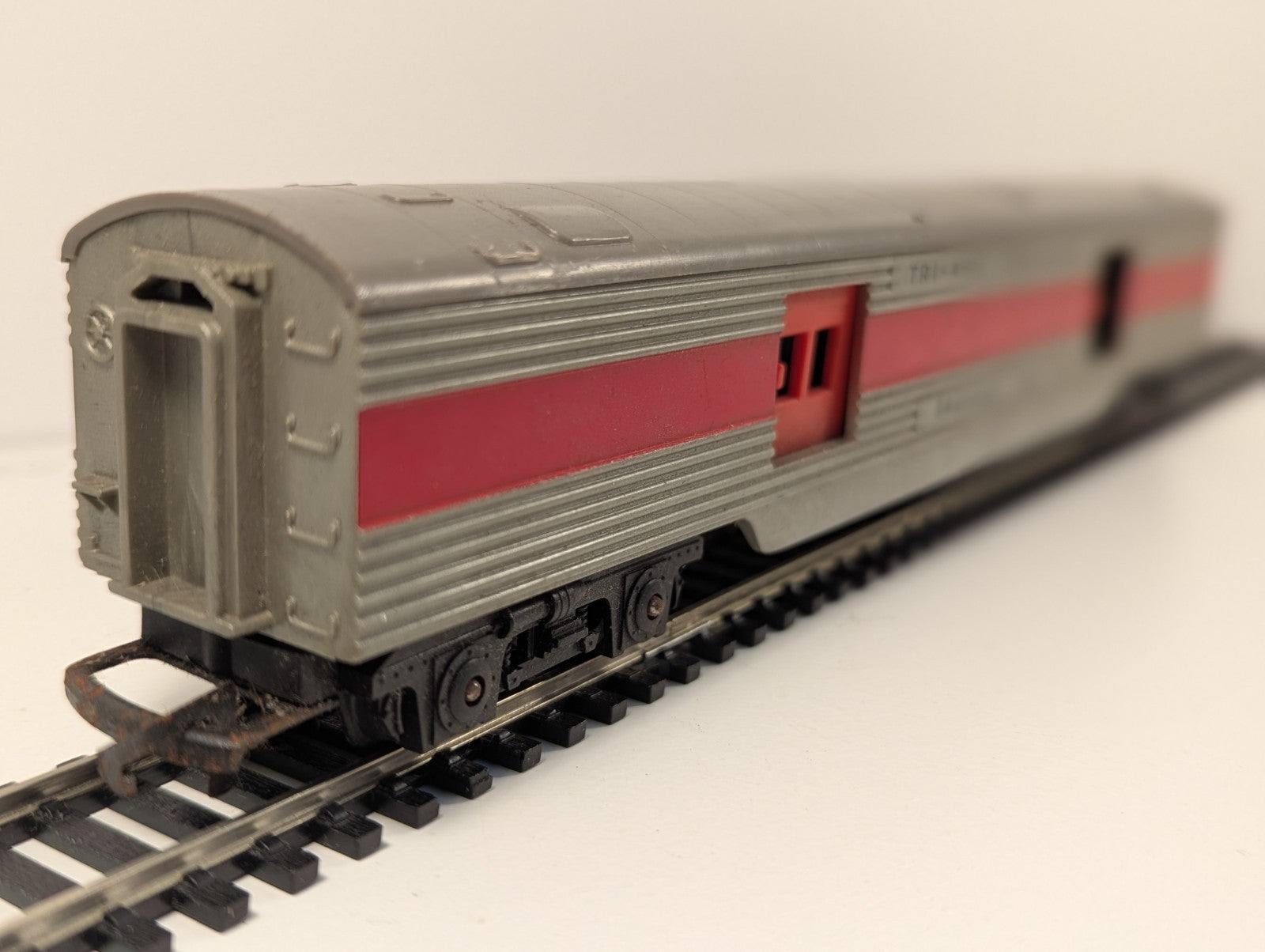 Tri-ang OO Gauge R130 Transcontinental Baggage Car