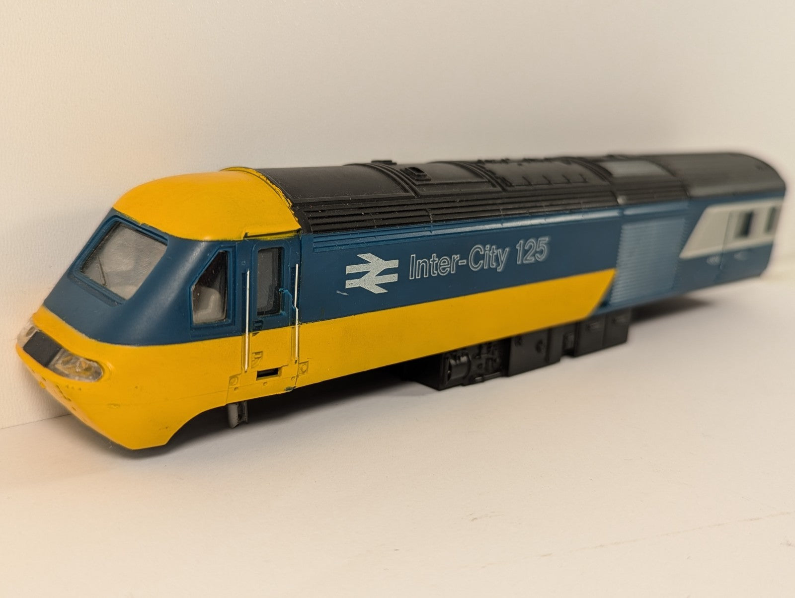 Hornby Class 43 InterCity 125 HST Power Car 43010 – Shell Only – OO Gauge