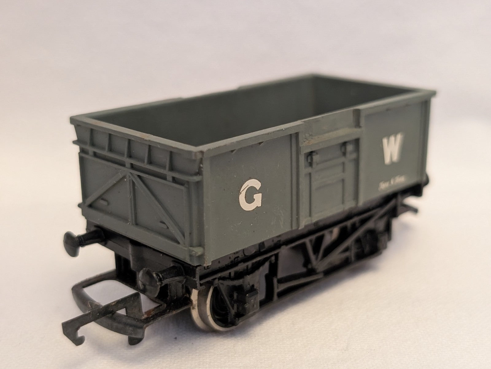 Hornby OO Gauge GWR 5 Plank Open Wagon Goods Wagon B75301 GWR Grey
