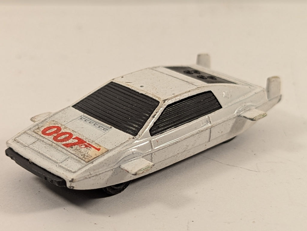 Corgi Juniors James Bond 007 Lotus Esprit Submarine Die-cast Model White
