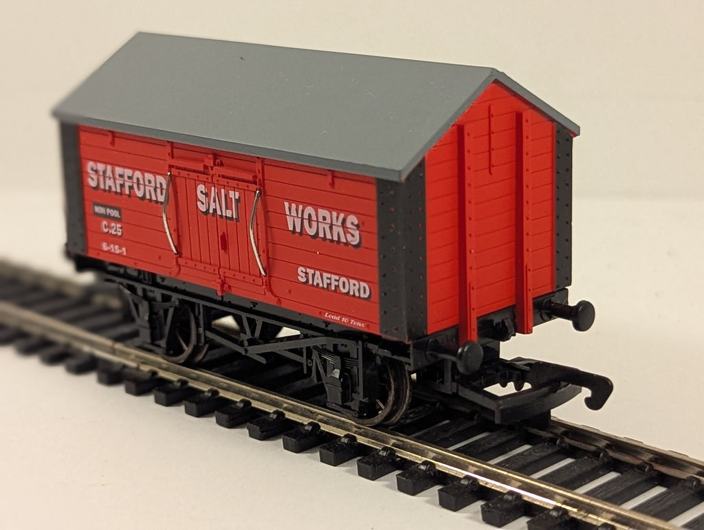 Dapol OO Gauge Stafford Salt Works Salt Van Goods Wagon C.25 B635