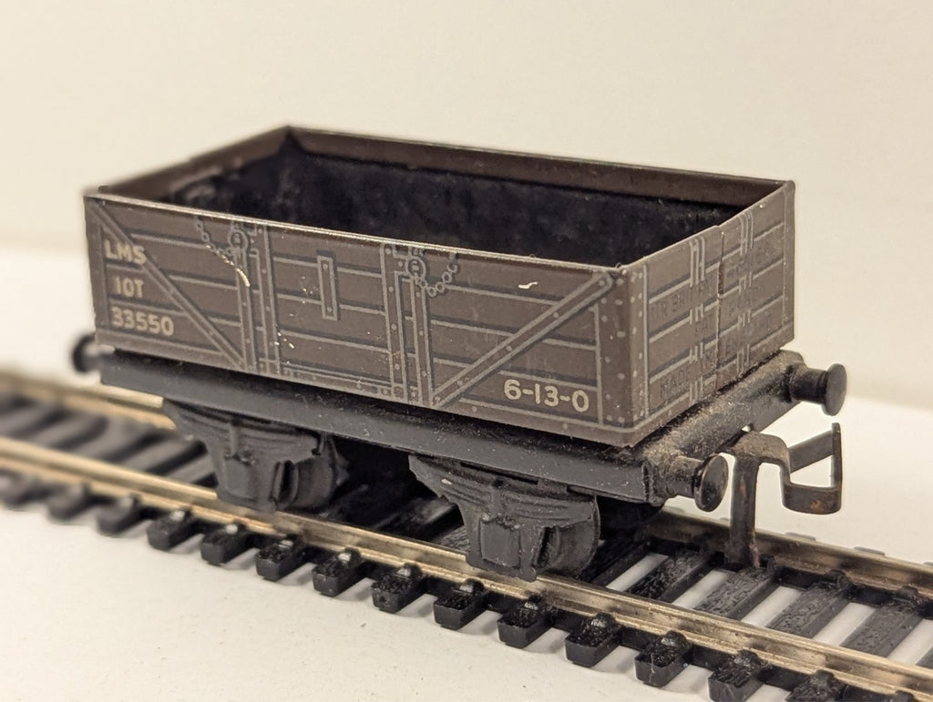 Trix OO Gauge LMS 5 Plank Open Mineral Wagon