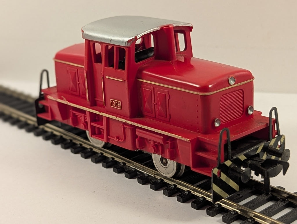 Fleischmann HO Gauge O&K Diesel Shunter Locomotive 1306 Red