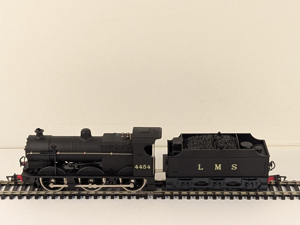 Airfix LMS Class 4F 0-6-0 Steam Locomotive No. 54122 - Boxed