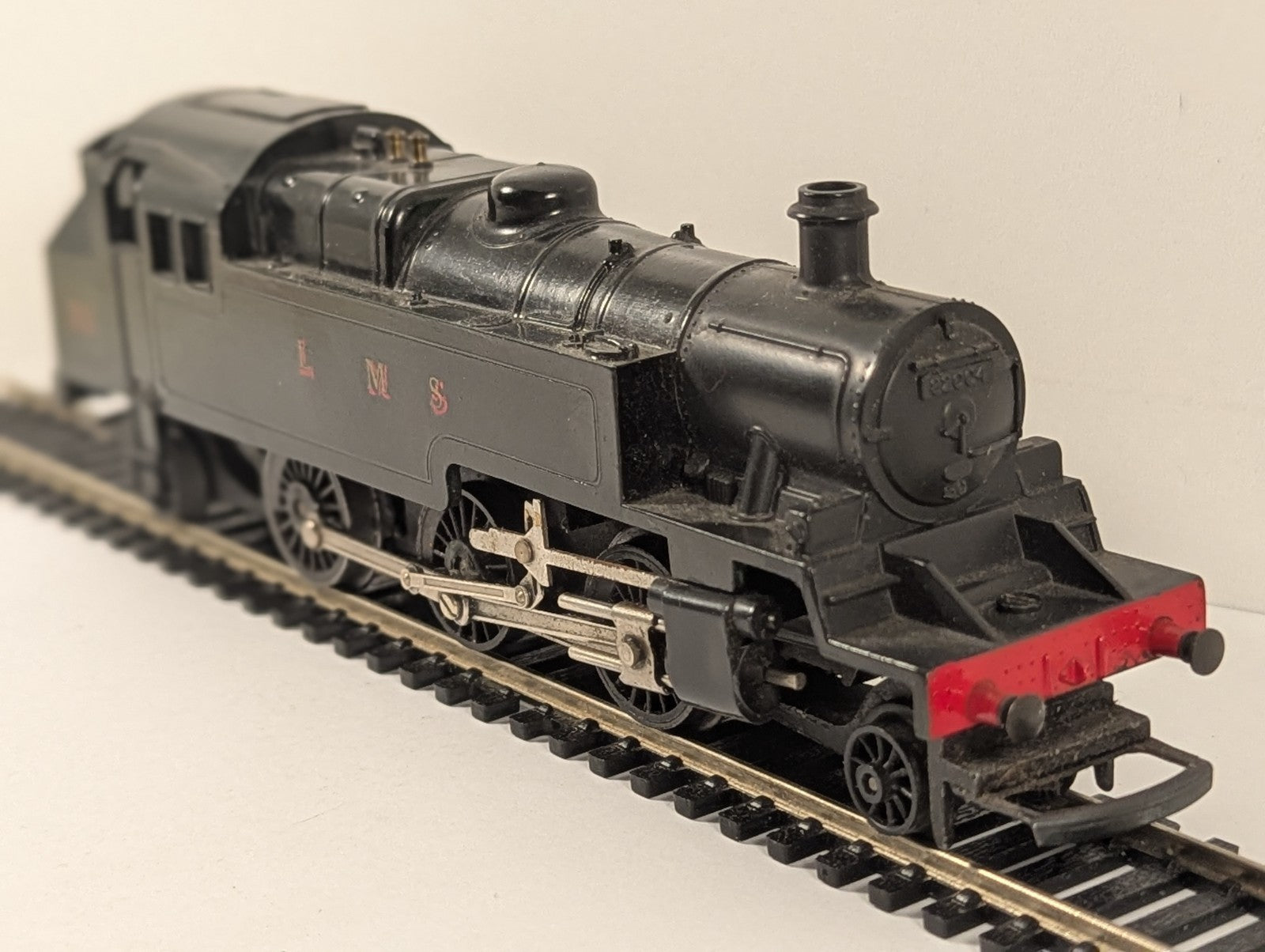 Tri-ang Hornby R59 OO Gauge LMS 2-6-2 Non-Runner