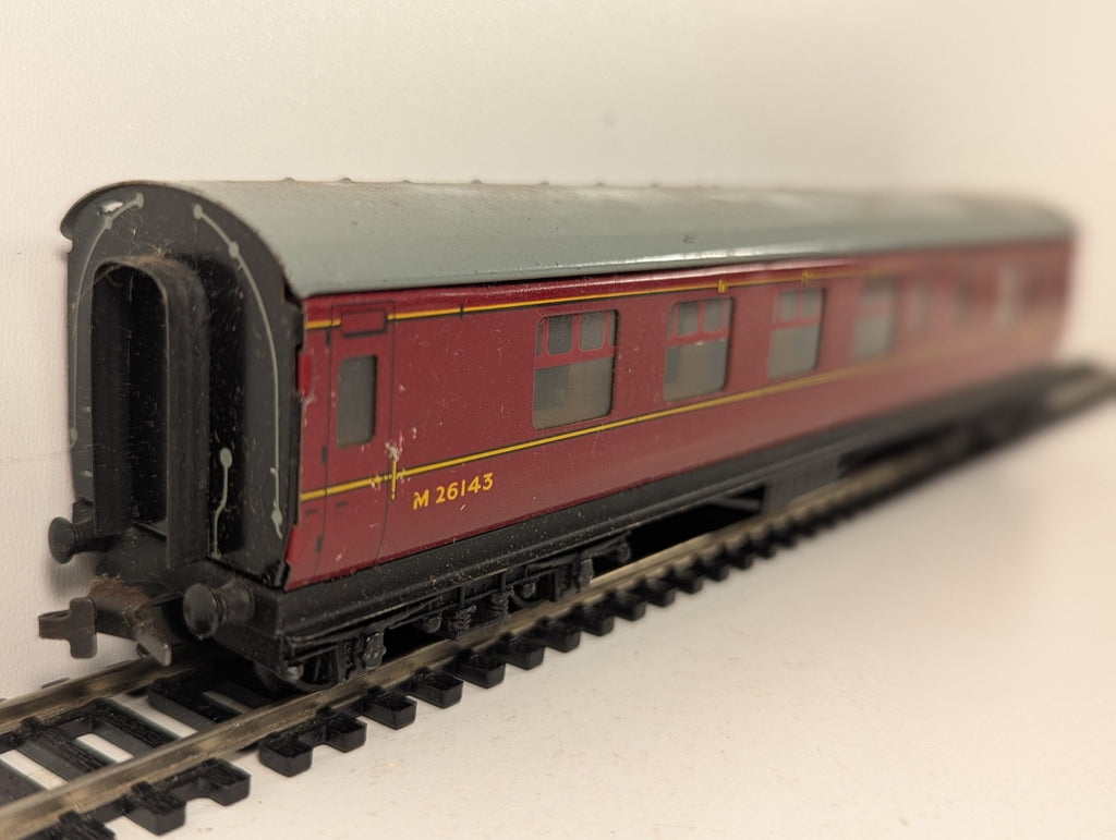 Hornby Dublo LMS Stanier Brake Third Coach OO Gauge