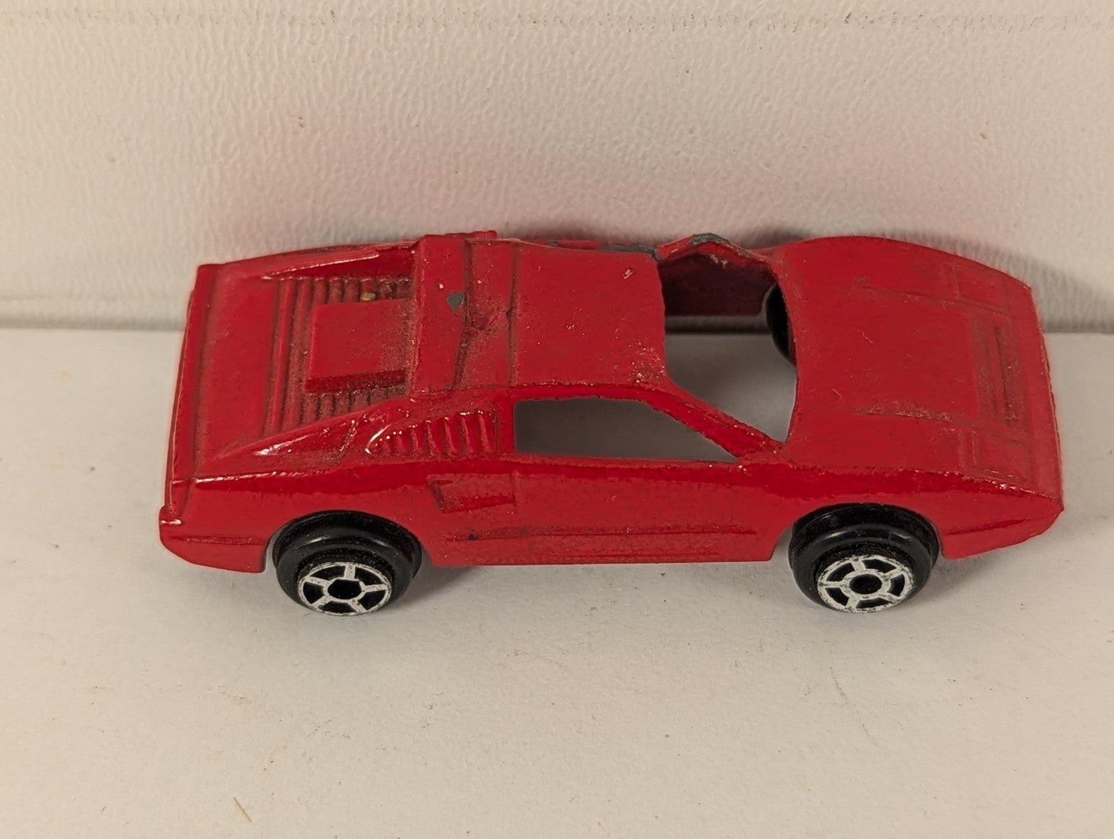 Tootsietoy Ferrari 308 Die-cast Car Red