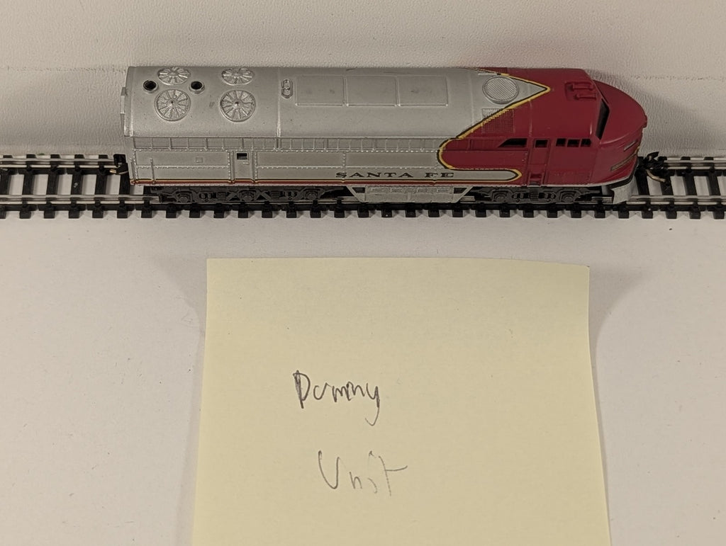 Atlas N Gauge FM C-Liner Diesel Locomotive Santa Fe Warbonnet 2131