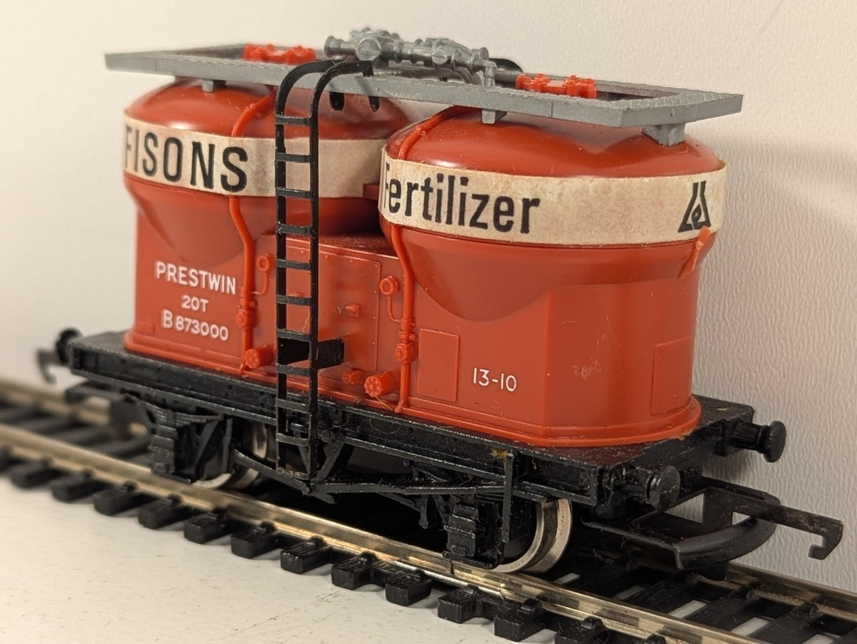 Wrenn Railways W4658 Prestwin Twin Silo Wagon “Fisons Fertilizer”