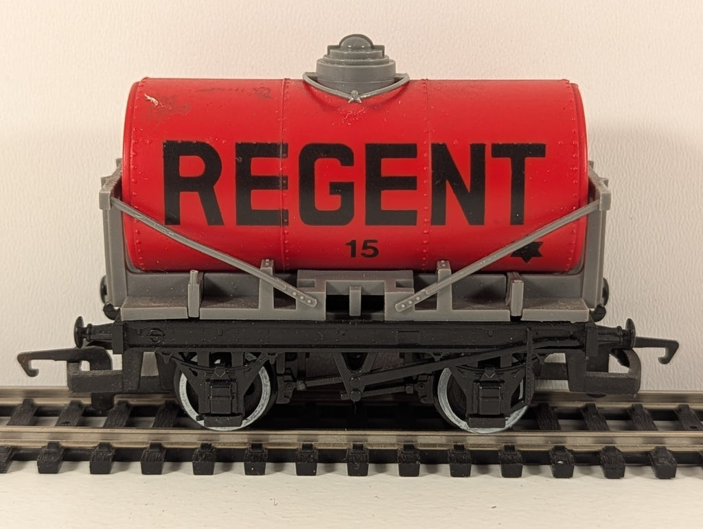 Hornby OO Gauge Regent Tank Wagon