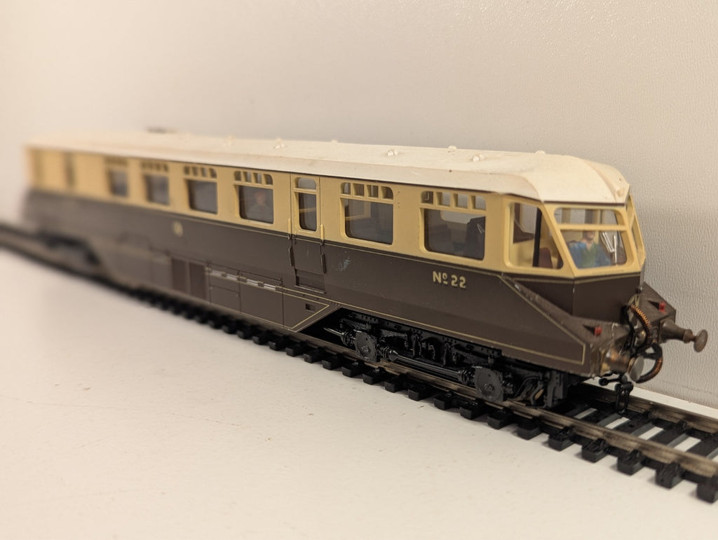 Lima L205132 GWR Diesel Railcar No. 22 OO Gauge - Missing Coupler & Buffer
