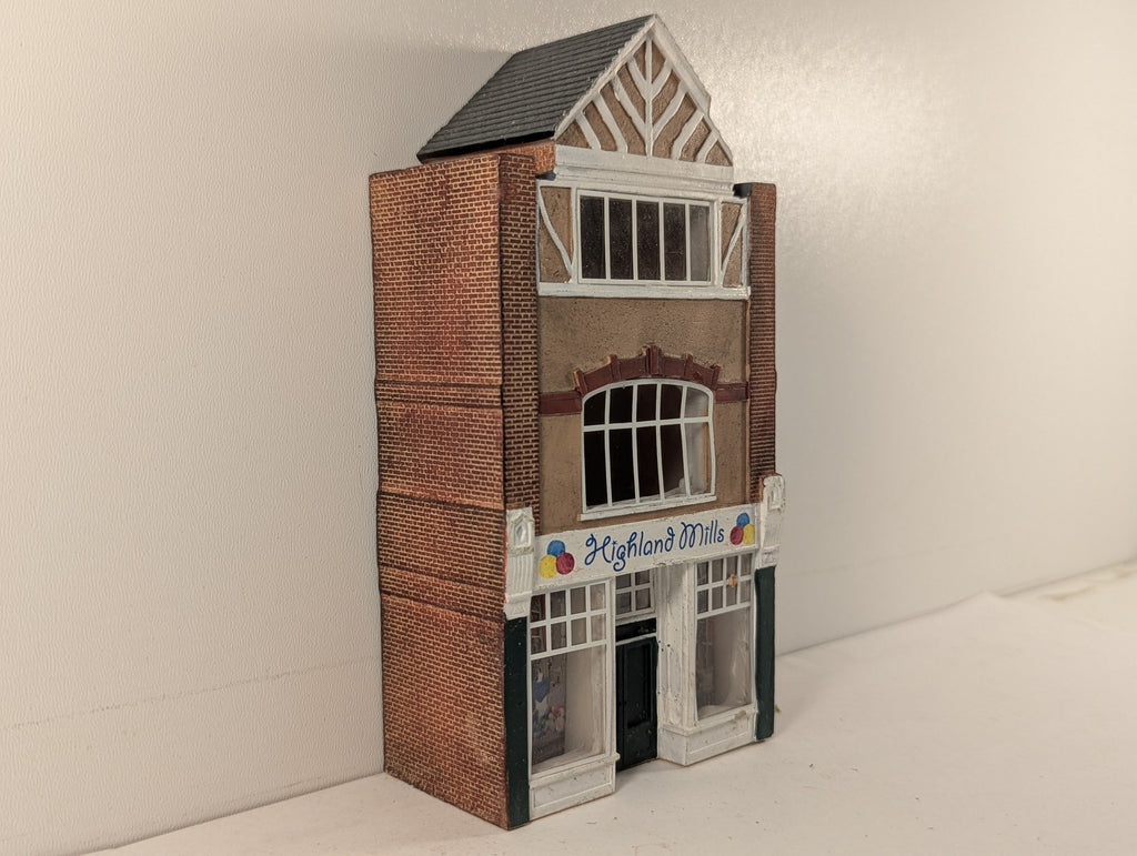 Hornby OO Gauge Highland Mills Shop Building