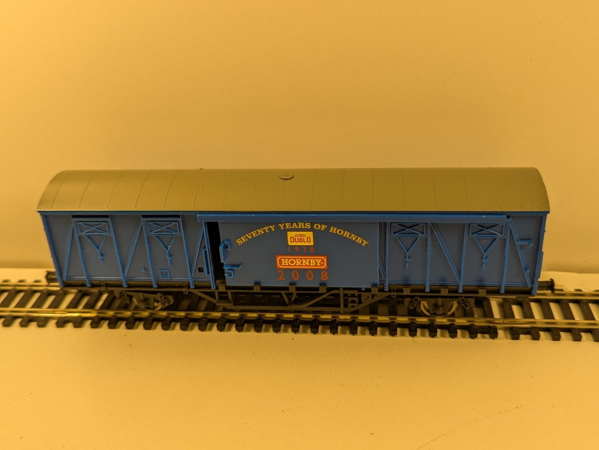 Hornby R6414 70 Years of Hornby Anniversary Wagon