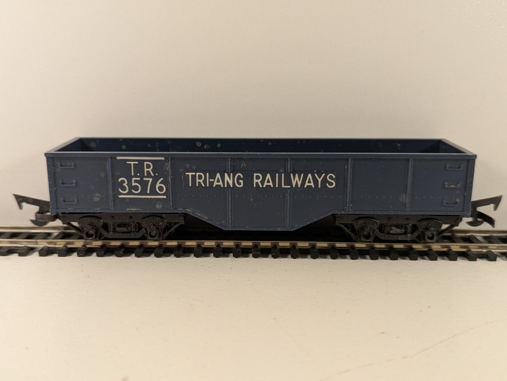 Tri-ang R116 OO Gauge Gondola Wagon TR3576