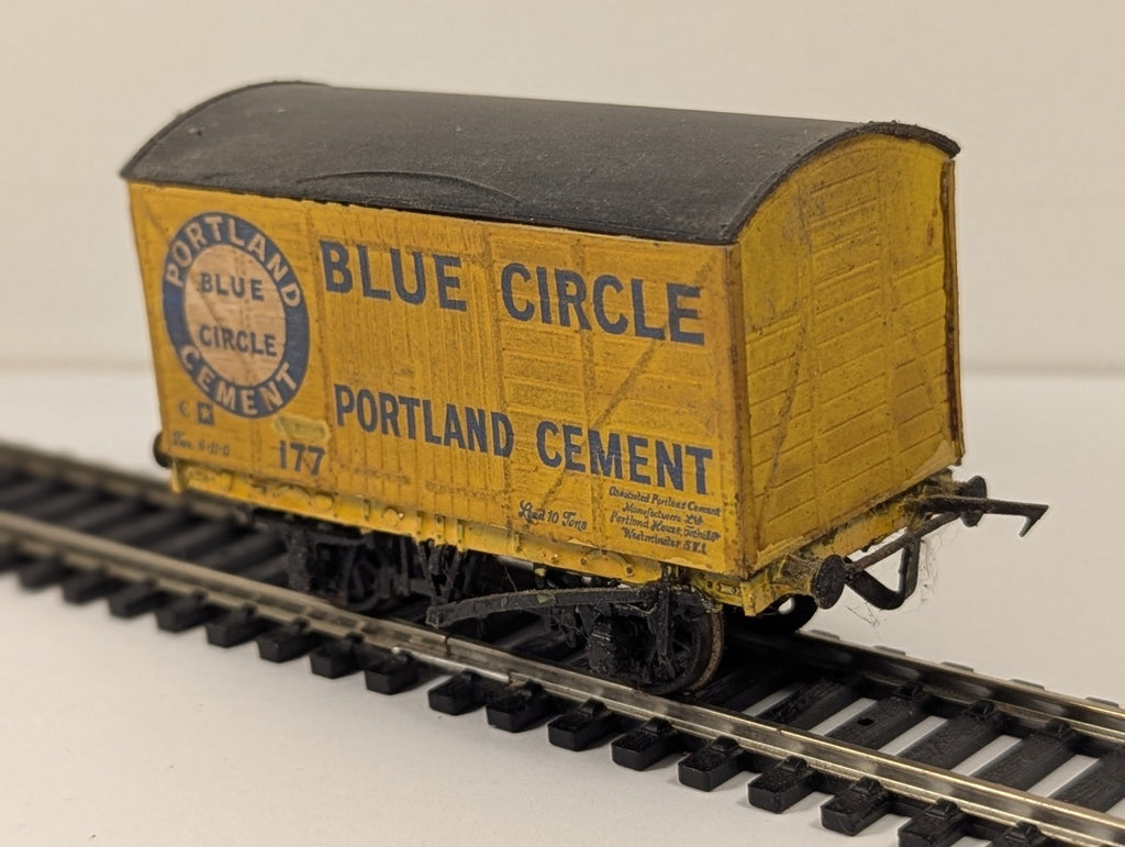 Peco OO Gauge Blue Circle Portland Cement Box Van Goods Wagon 177
