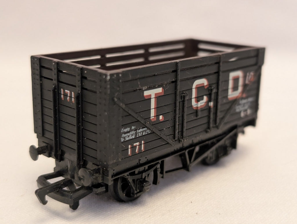 Mainline OO Gauge 7-Plank Open Wagon TCD Ltd Goods Wagon 171 T.C.D.