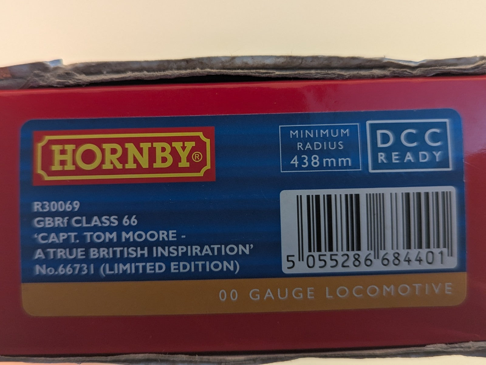 Hornby R30069 GBRf Class 66 “Capt. Tom Moore” No. 66731 Limited Edition