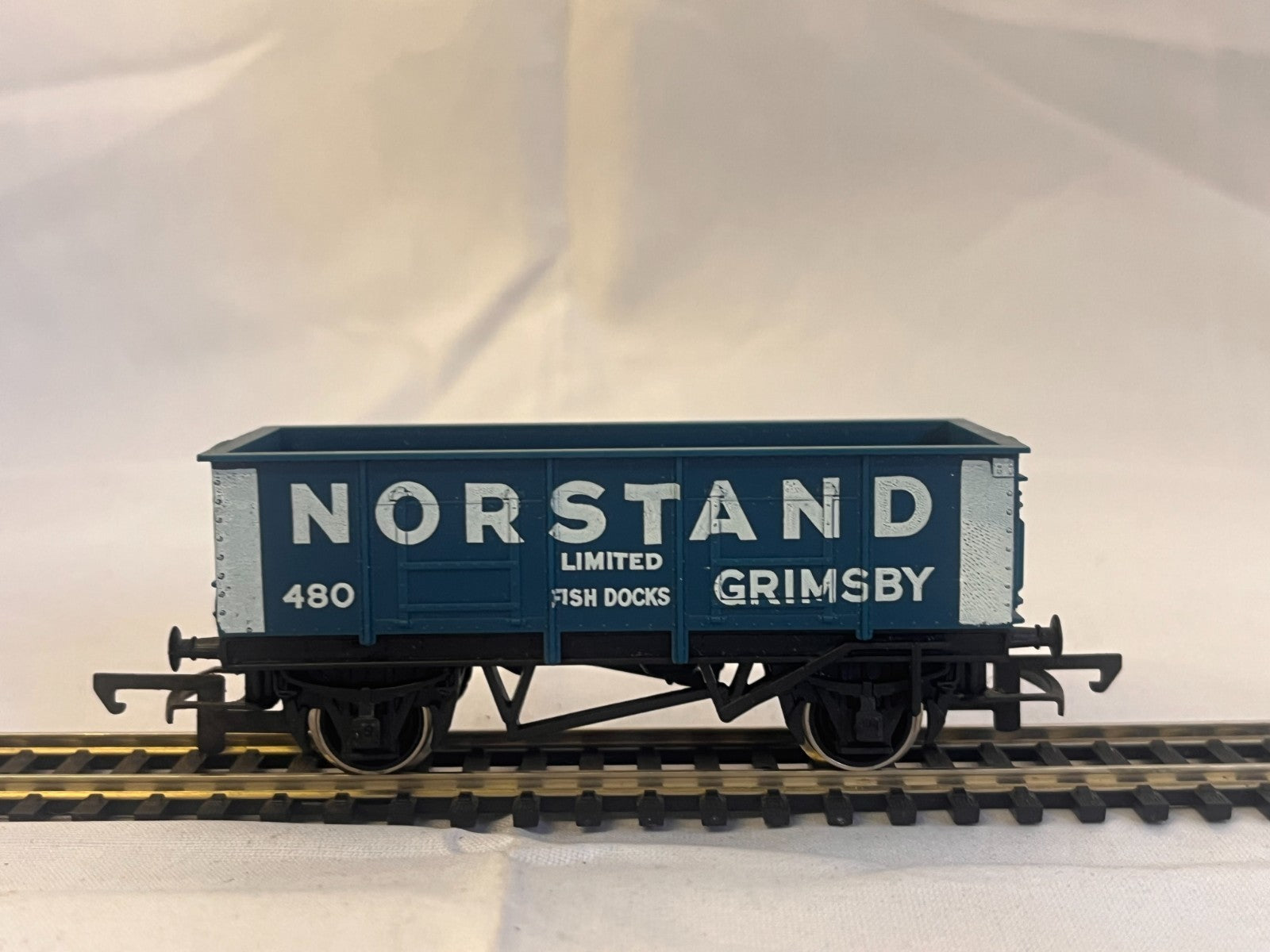 Hornby R220 OO Gauge Norstand Grimsby Steel Sided Open Wagon Boxed