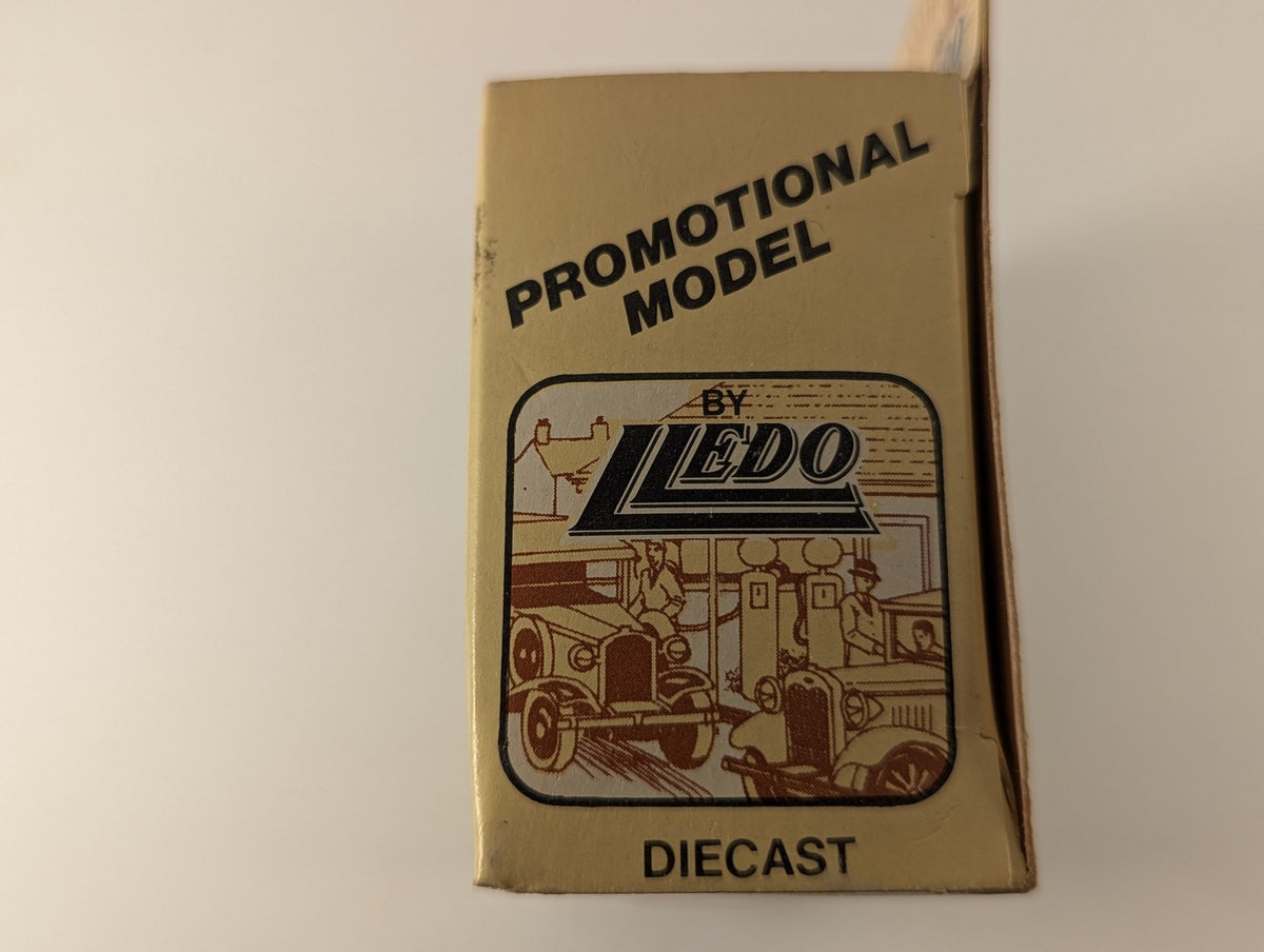 Lledo Vintage Coach Die-cast Model Austin's Happy Days