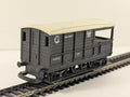 Hornby OO Gauge GWR 20 Ton Brake Van 'Saltney' 114925 GWR Grey R016