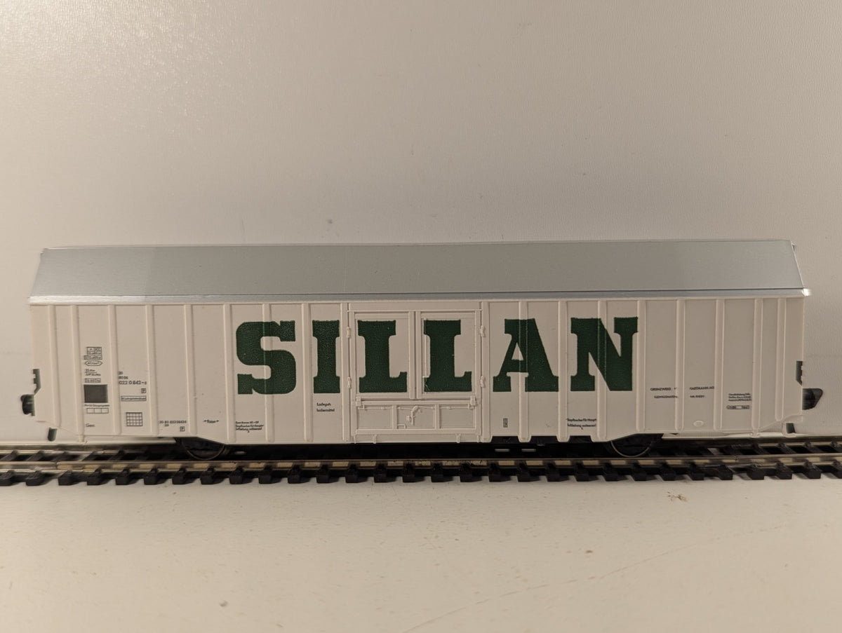 Fleischmann HO Gauge DB 'Sillan' Sliding Wall Wagon Goods Wagon 20