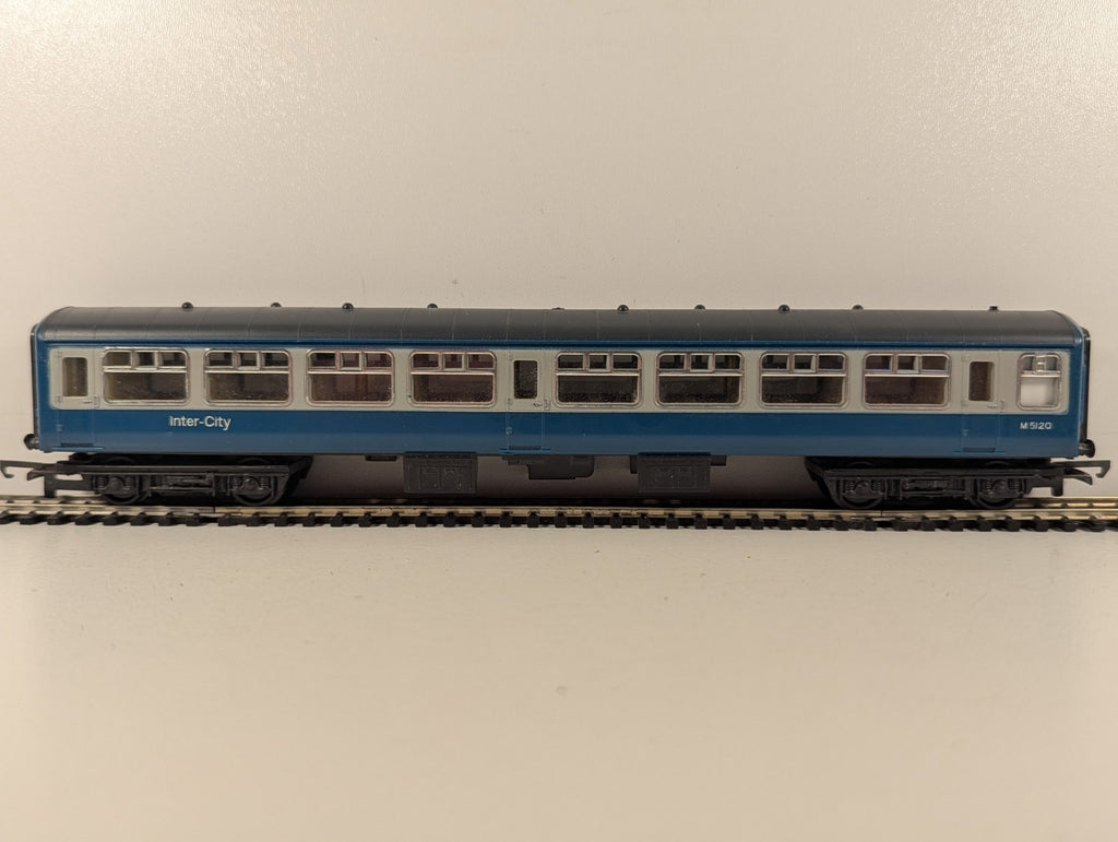 Hornby OO Gauge BR Mark 2 Coach Passenger Coach M5120 BR Blue & Grey