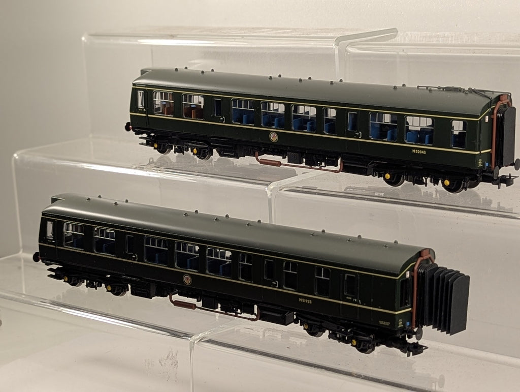 Bachmann OO 32-900A 108 2-Car DMU Diesel Multiple Unit M51928 & M52043