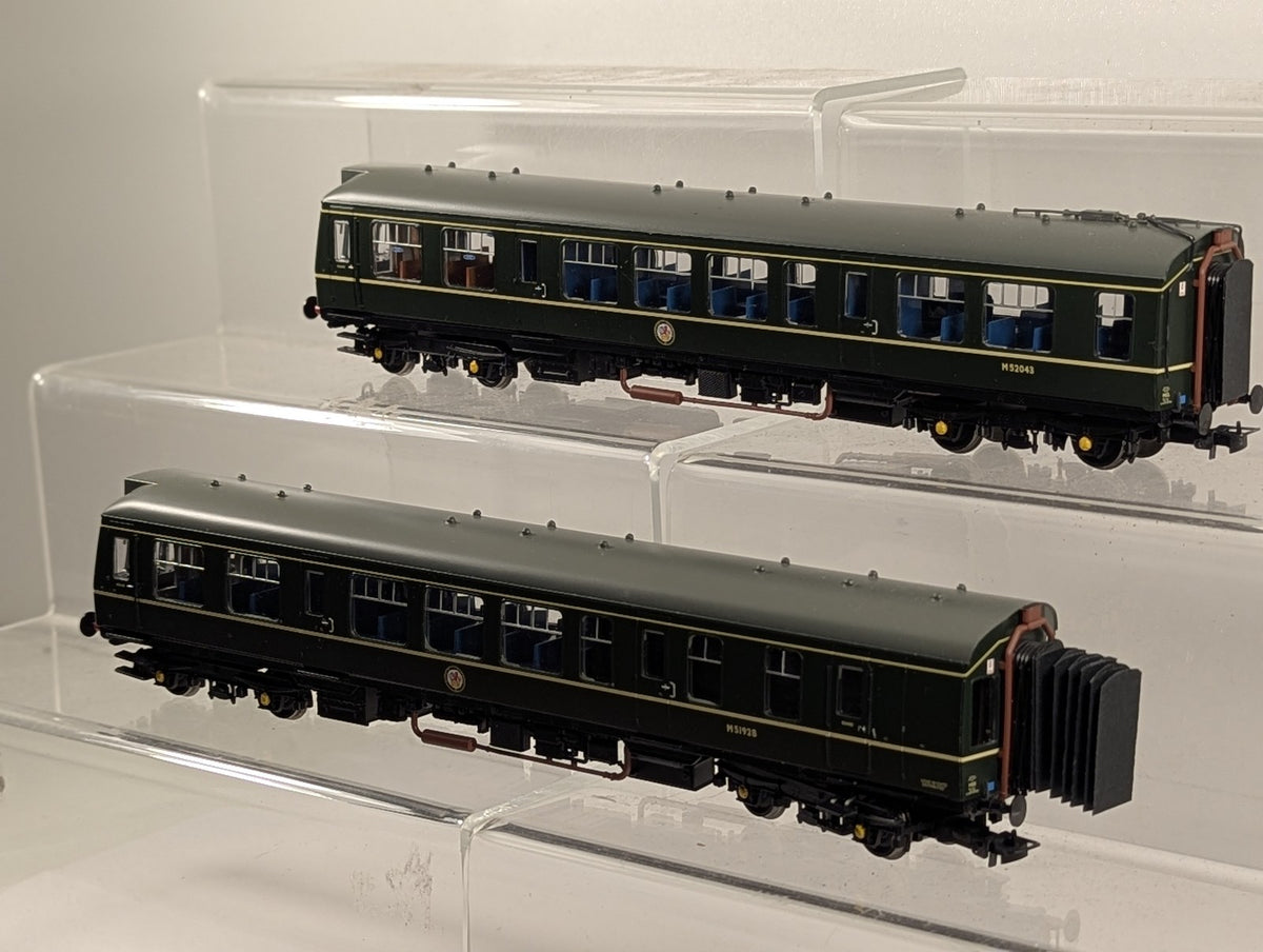 Bachmann OO 32-900A 108 2-Car DMU Diesel Multiple Unit M51928 & M52043