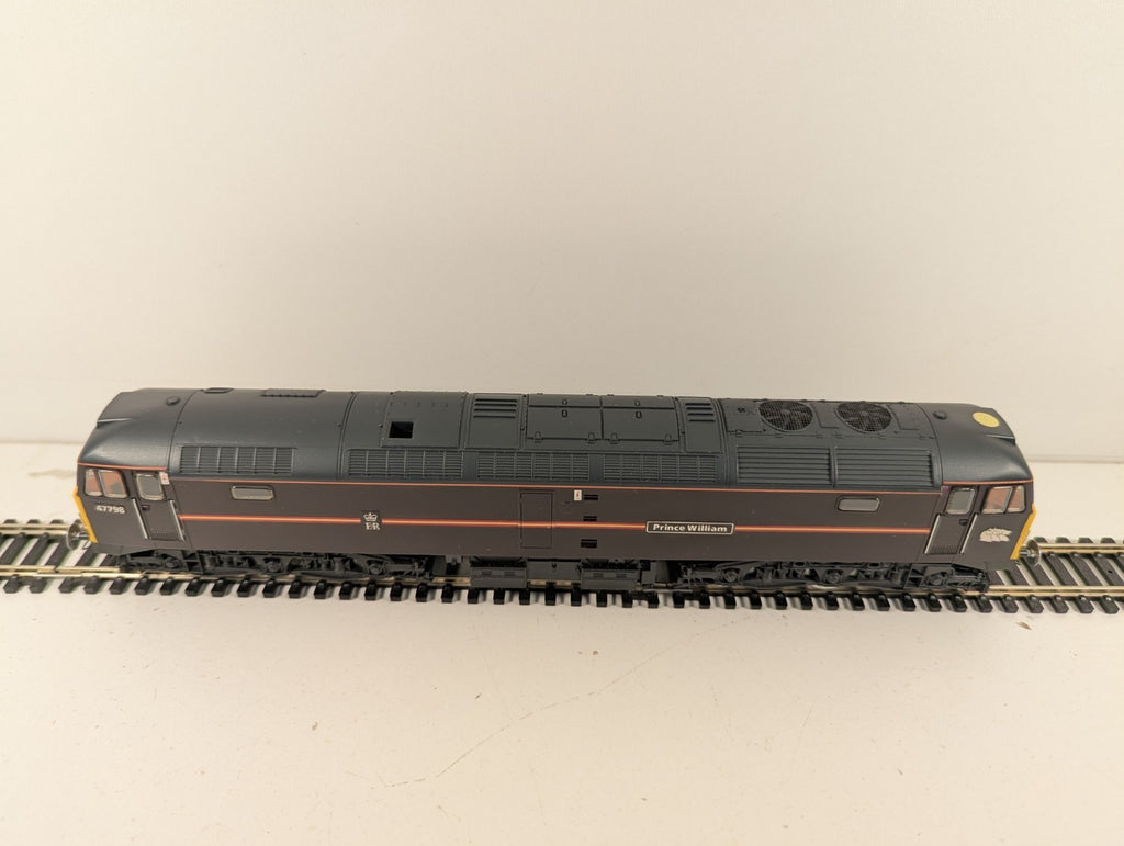 Lima Collection L204794 Class 47 47798 “Prince William” EWS Royal Train