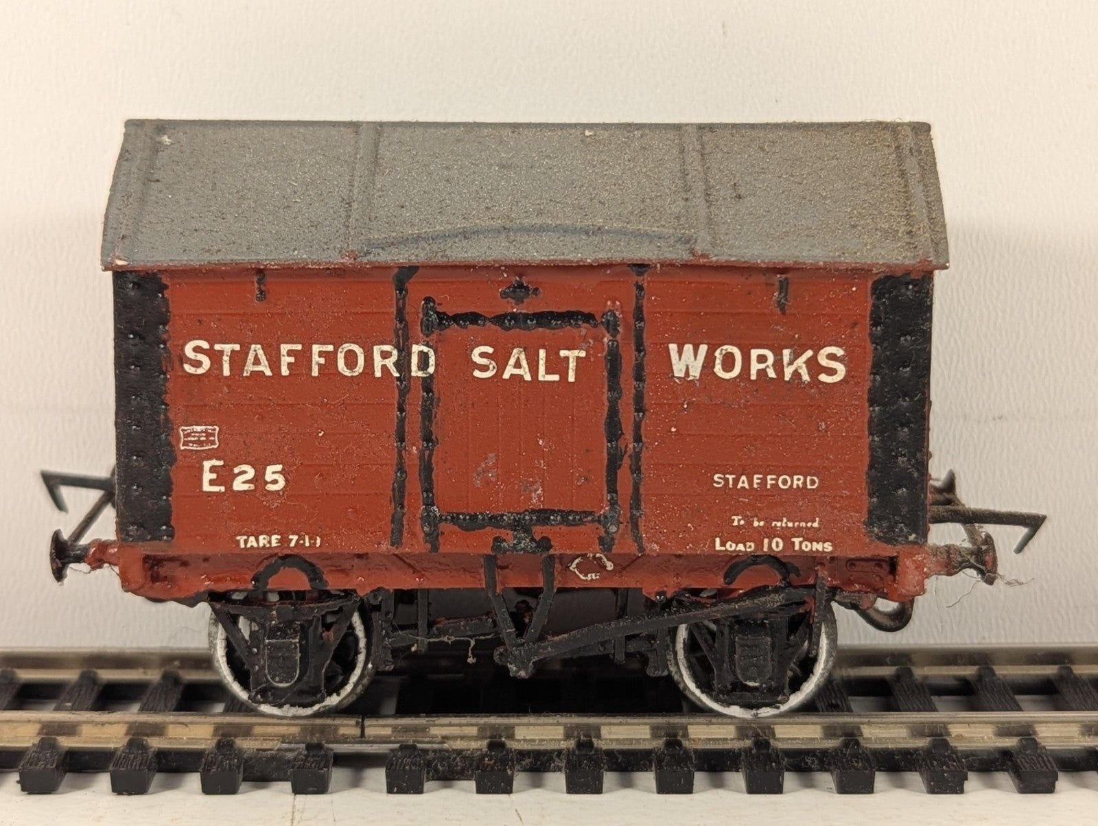 Kitbuilt Stafford Salt Works 10 Ton Salt Van Goods Wagon E 25