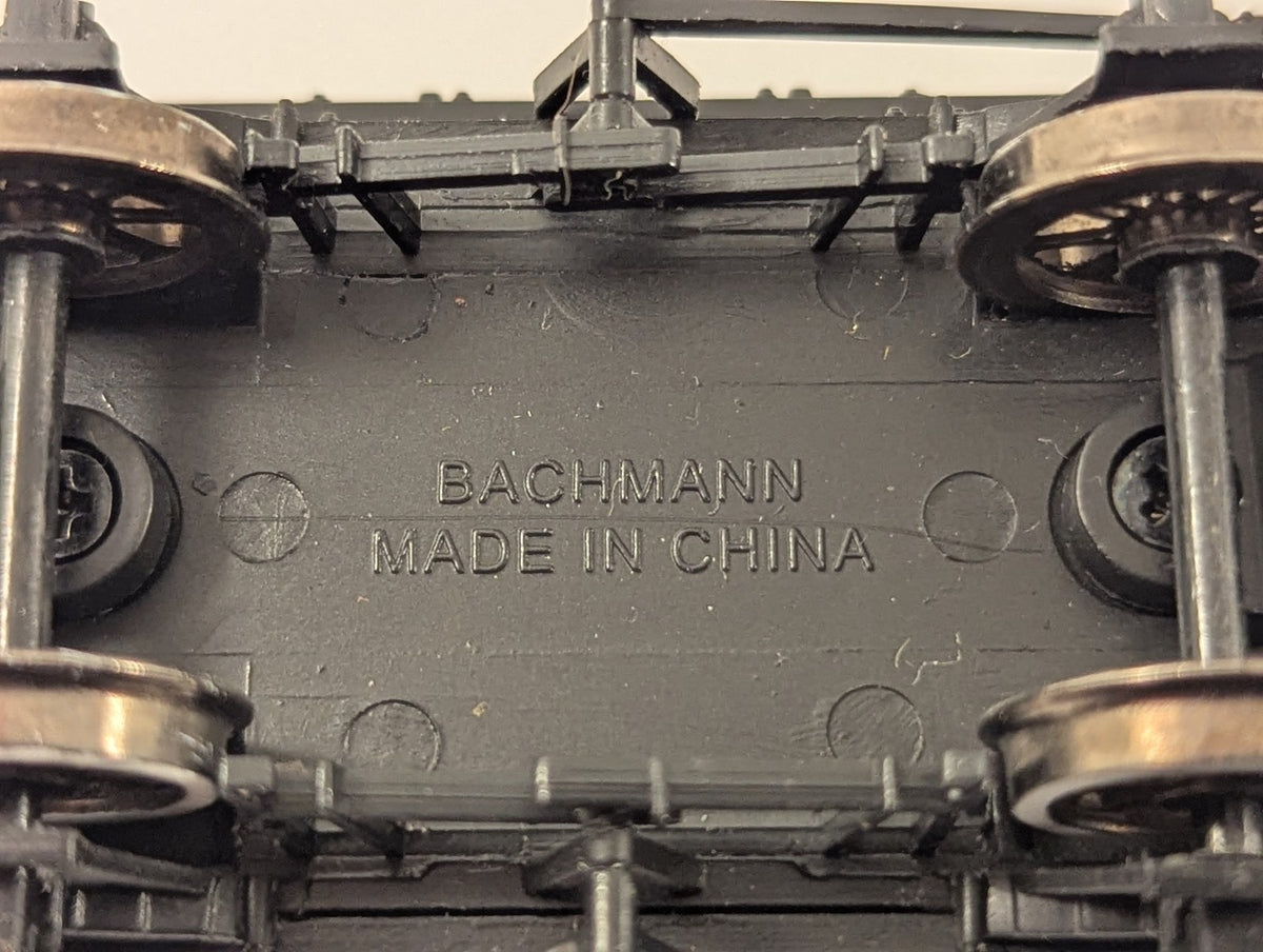 Bachmann OO Gauge 7 Plank Wagon Goods Wagon 285 Tarbitumac Black 37-061