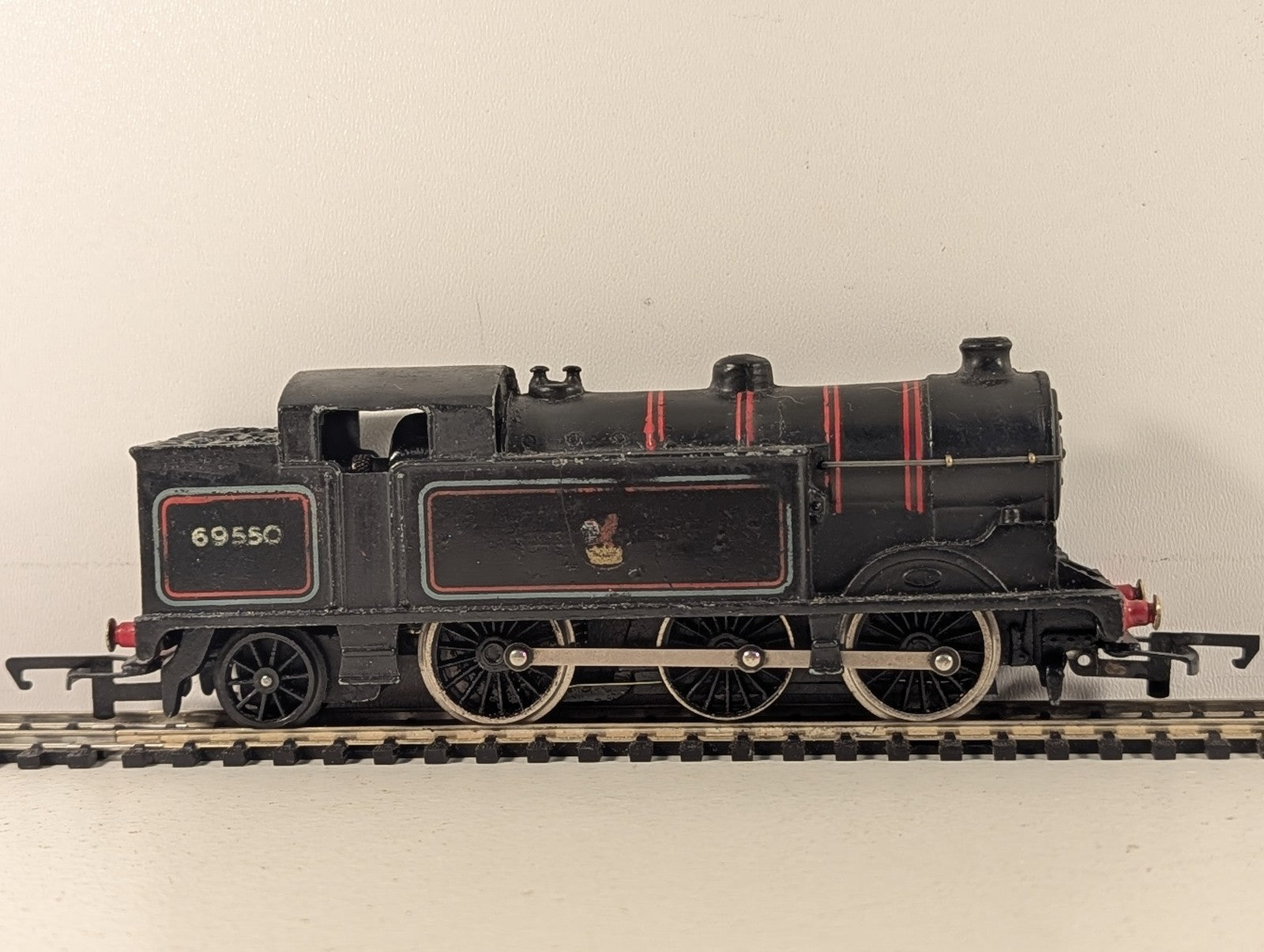 Hornby Dublo OO Gauge Class N2 0-6-2T Steam Locomotive 69550 BR Black EDL17